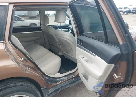 2011 Subaru Outback 2.5I Premium z USA, uszkodzony, nr VIN 4S4BRBCC2B3316626